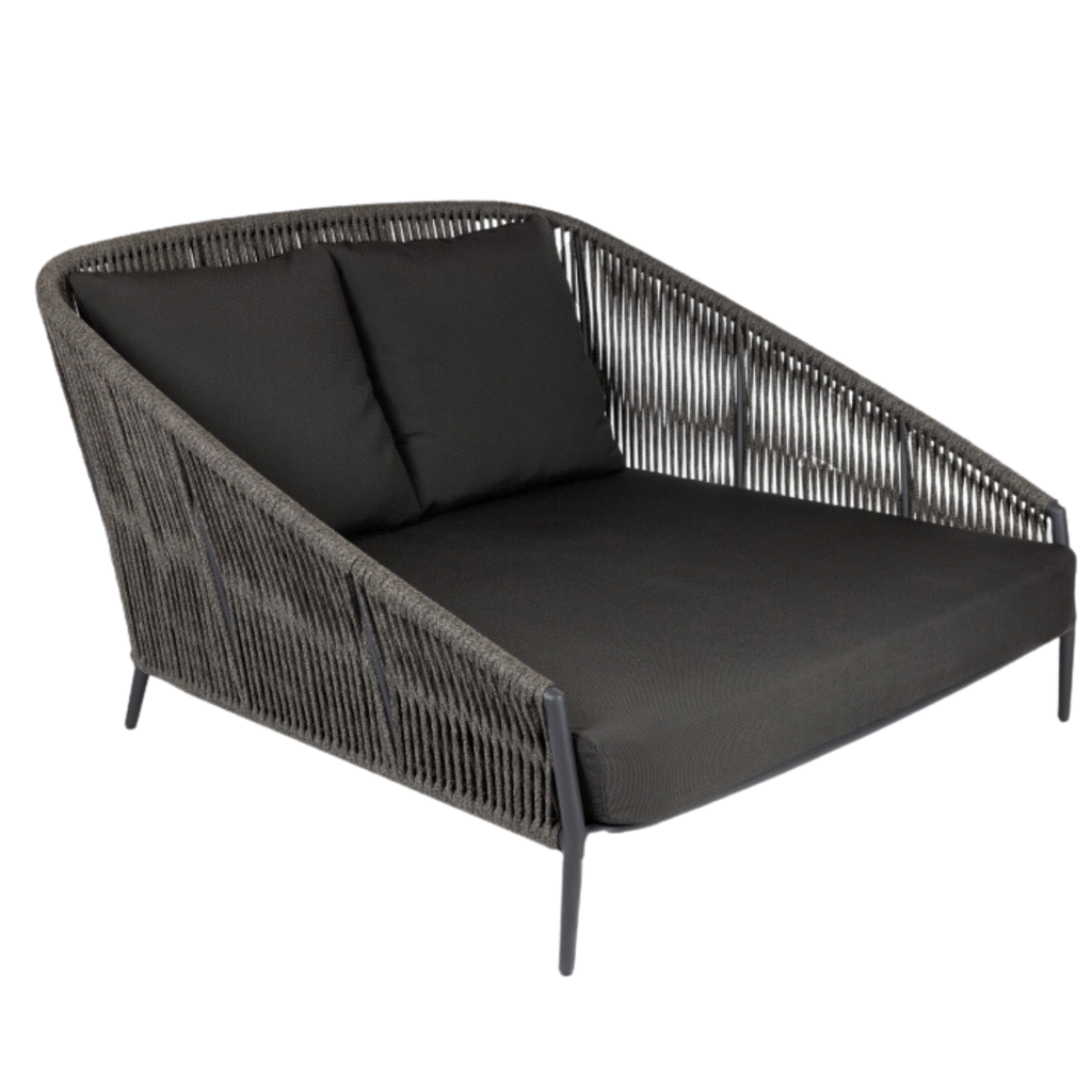 Washington Outdoor Day Bed HOME & COTTAGES