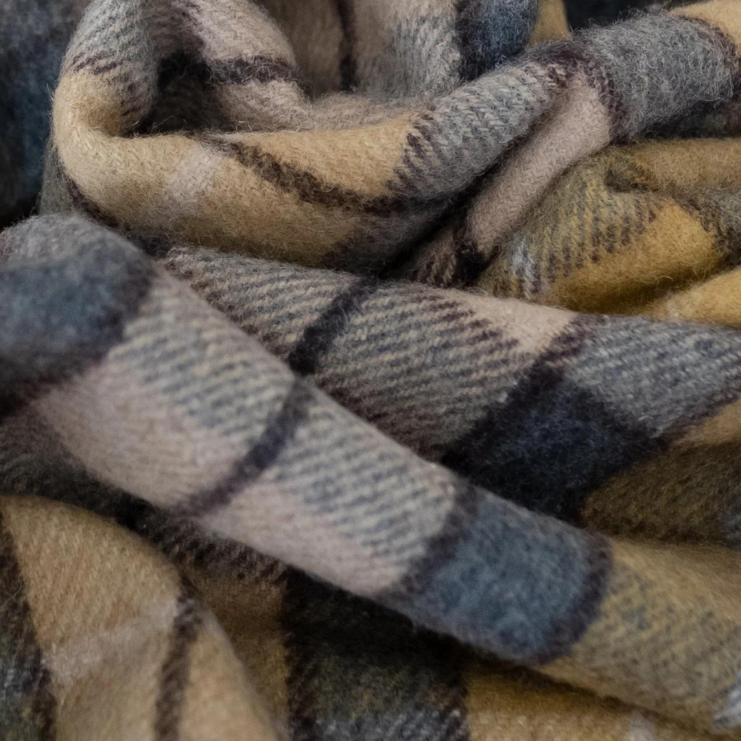 Buchanan Natural Recycled Wool Pet Blanket