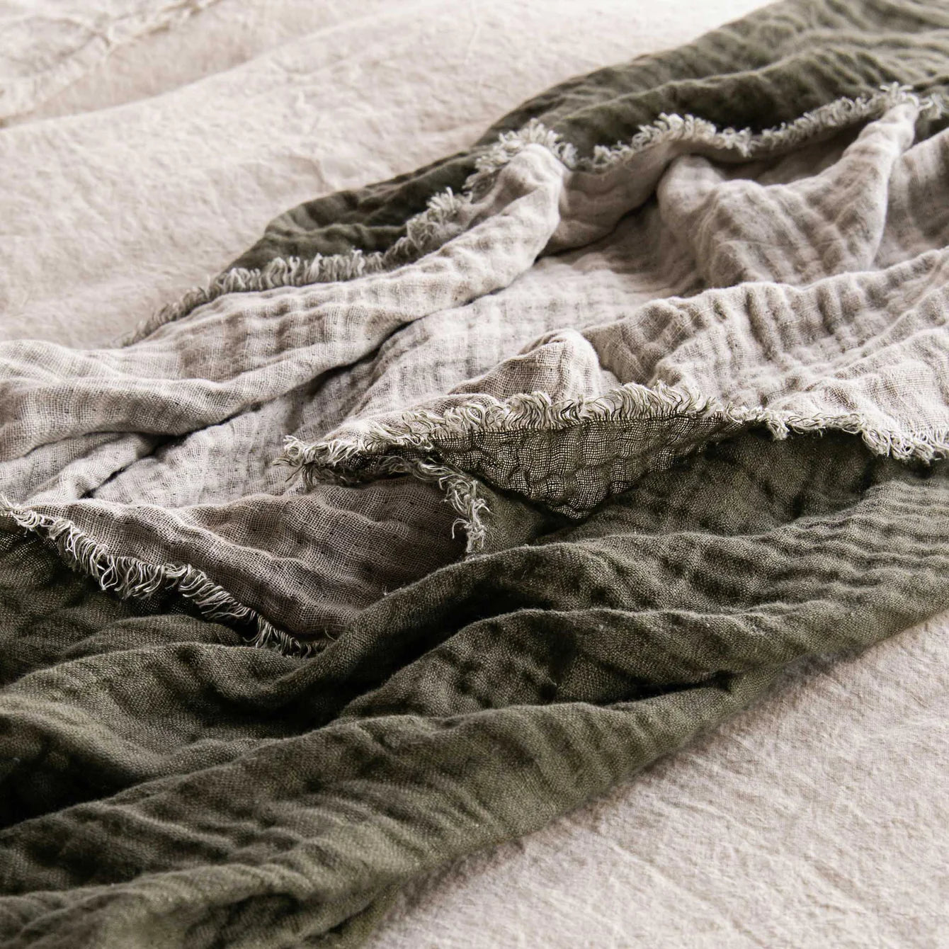 Crush Double Linen Throw Armee/Sable
